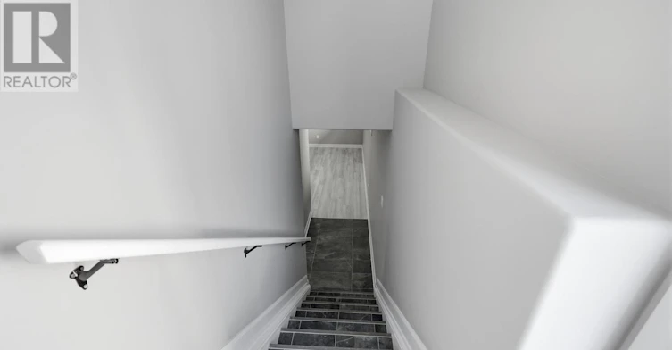 A-1233 Montblanc Crescent, Russell, ON, K0A 1W0 - 2