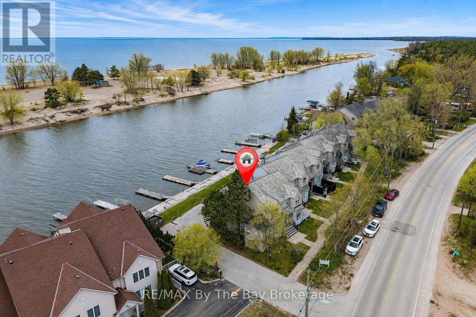1-216 River Road E, Wasaga Beach, ON, L9Z 2L6