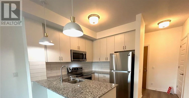 202-128 Grovewood Common, Oakville, ON, L6H 0X3 - 12