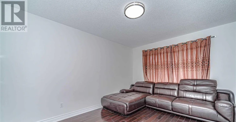 UPPER-47 Whiteleaf Crescent, Toronto, ON, M1V 3G1 - 3