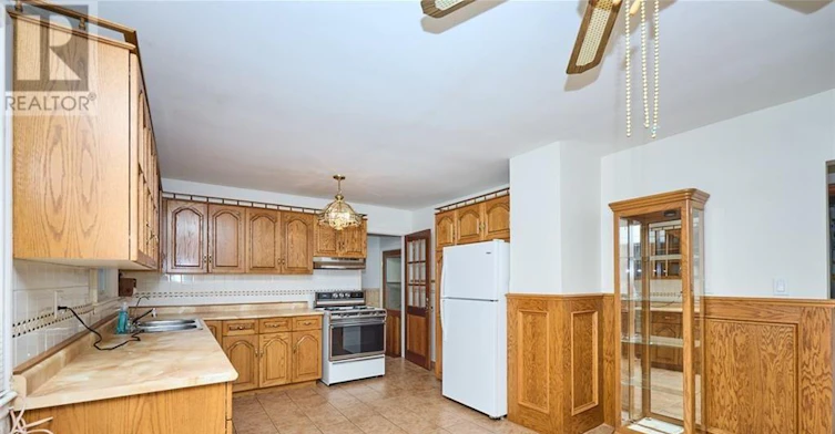 6299 Murray Street, Niagara Falls, ON, L2G 2K8 - 3