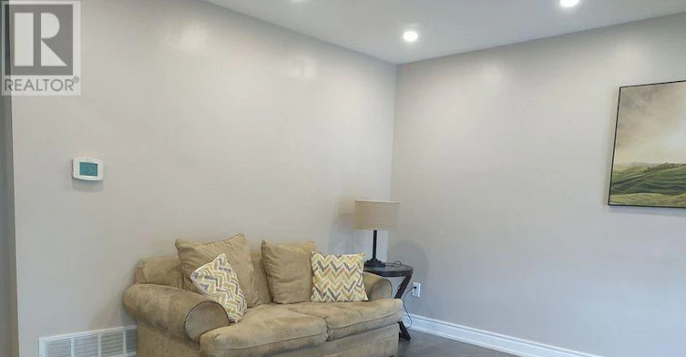 UPPER 3 LEVEL-30 Glenabbey Drive, Clarington, ON, L1E 1B8 - 9