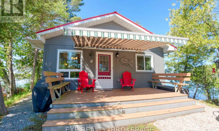 832 Sharbot Lake
