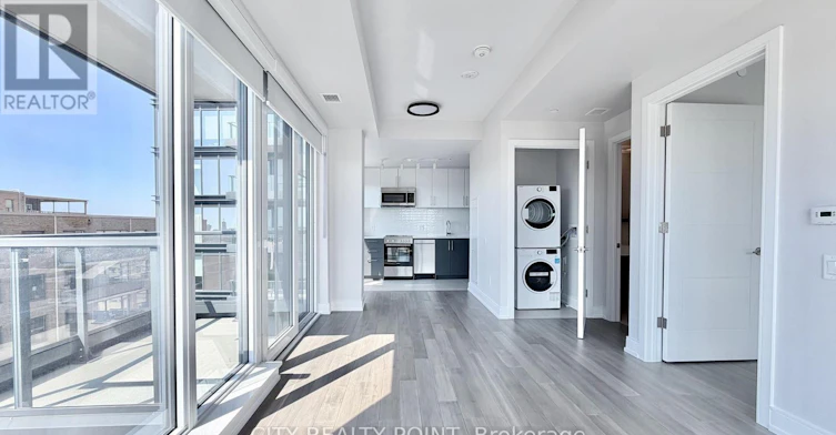 1010-2525 Bathurst Street, Toronto, ON, M6B 2Y9