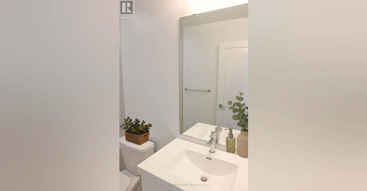 PH21-2545 Simcoe Street N, Oshawa, ON, L1H 7K4 - 11