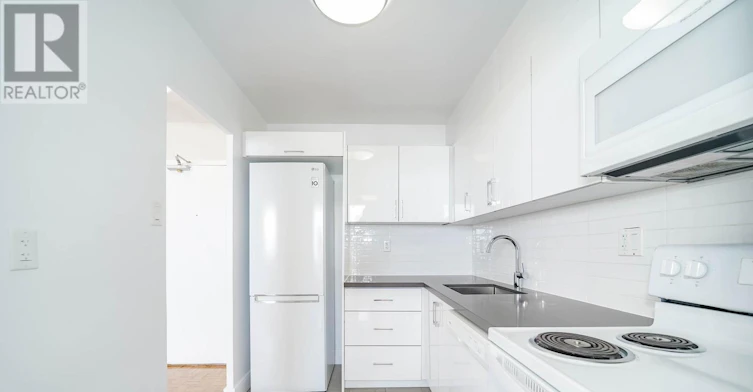 1008-1500 Bathurst Street, Toronto, ON, M5P 3L3 - 3