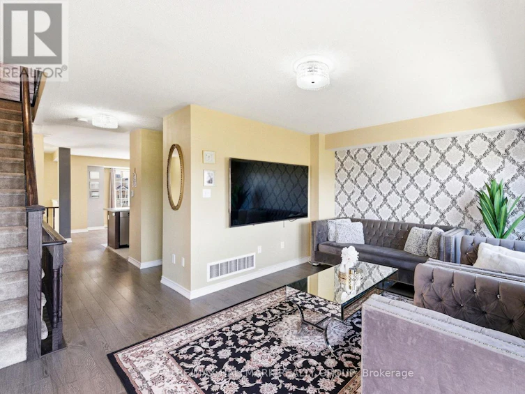 2464 Bromus Path, Oshawa, ON, L1L 0K6 - 11