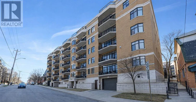 209-260 Besserer Street, Ottawa, ON, K1N 1J3