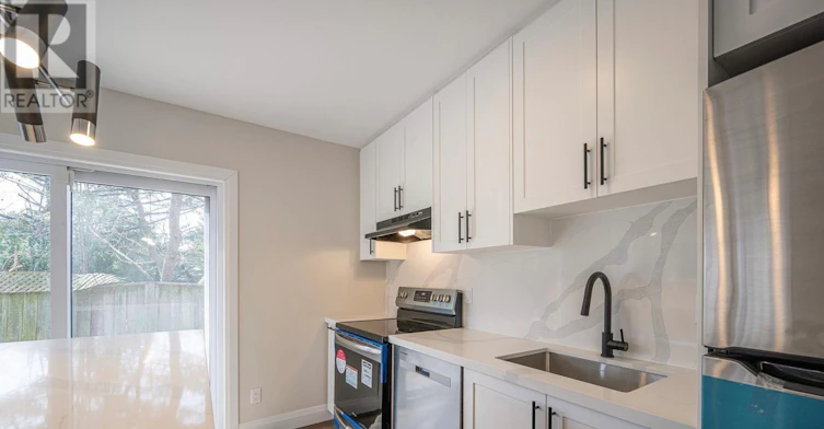 685 Frederick Street, Kitchener, ON, N2B 2B3 - 3