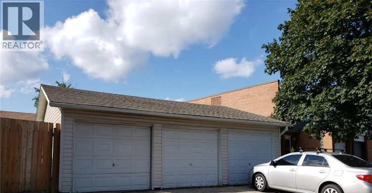 3-112 Heiman Street, Kitchener, ON, N2M 3L6 - 2