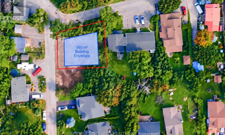 52 Pinery Lane