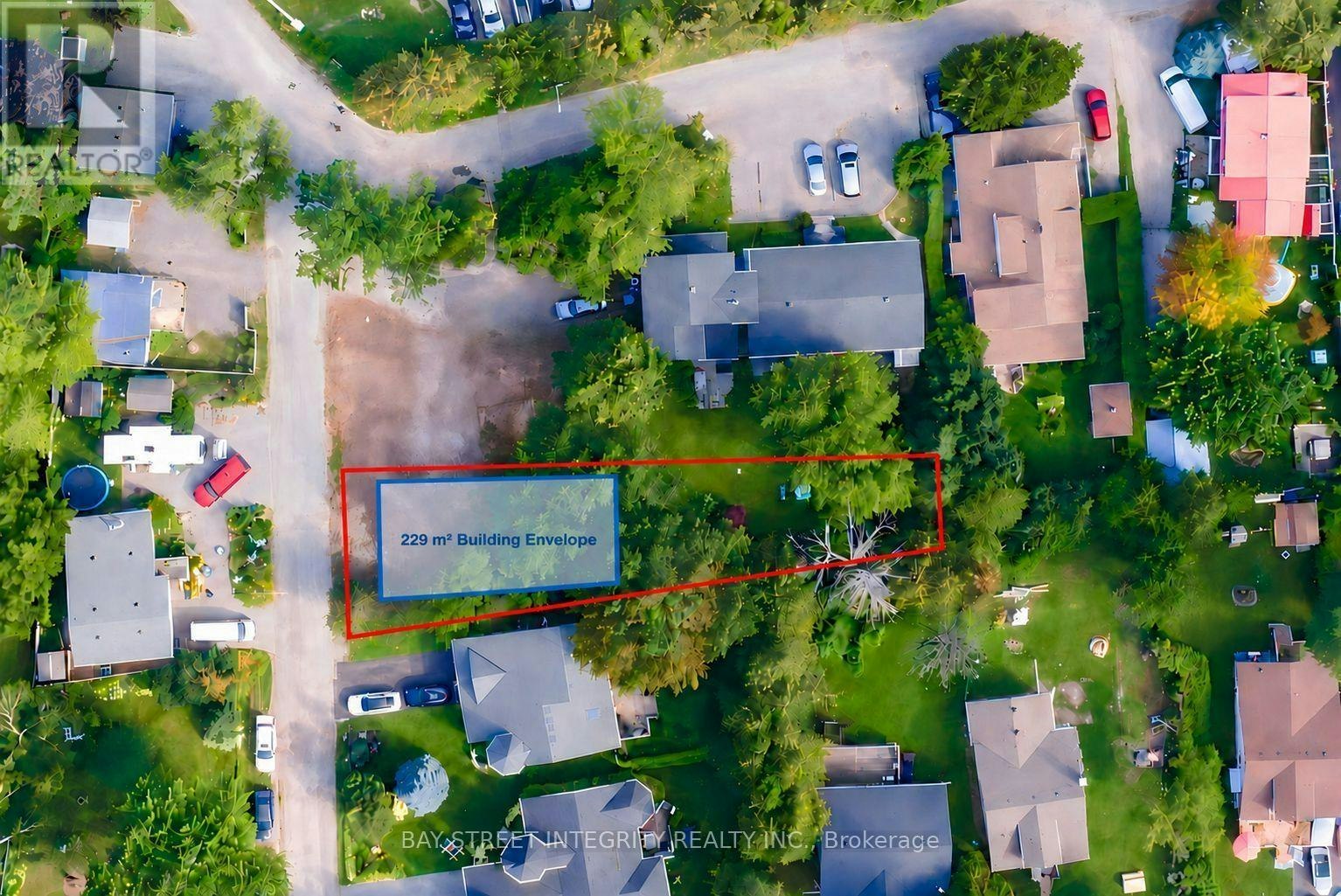 27 Thompson Drive, Georgina, ON, L0E 1L0