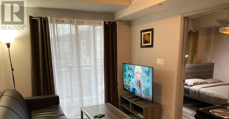 G310-275 Larch Street, Waterloo, ON, N2L 0J4 - 10