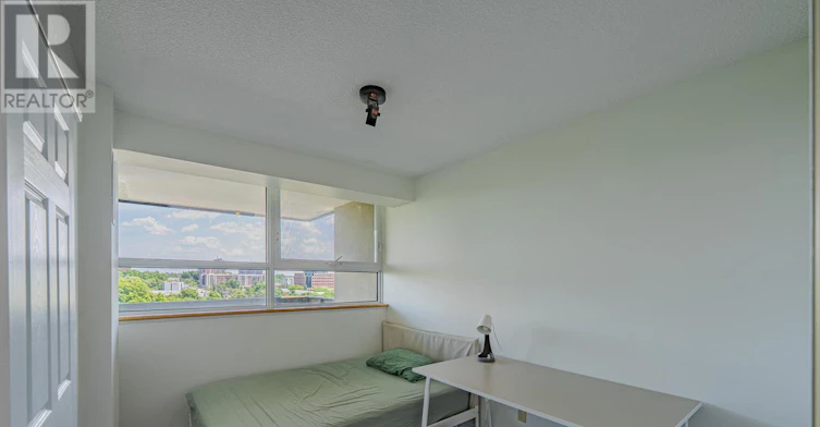 1111-555 Brittany Drive, Ottawa, ON, K1K 4C5 - 32