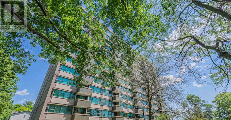 1111-555 Brittany Drive, Ottawa, ON, K1K 4C5 - 3
