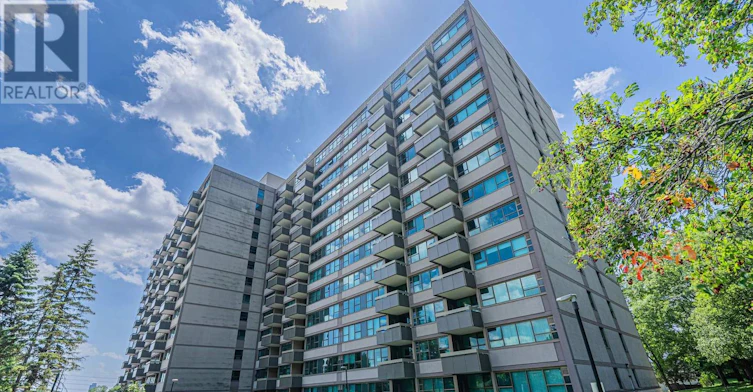 1111-555 Brittany Drive, Ottawa, ON, K1K 4C5 - 4