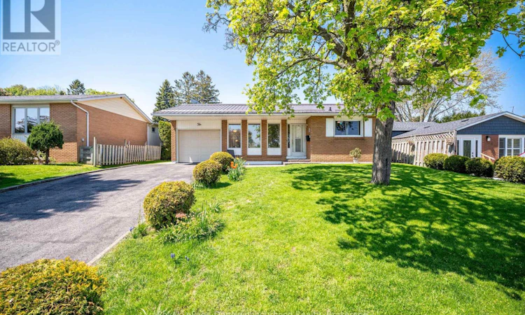 10 Calgary Road