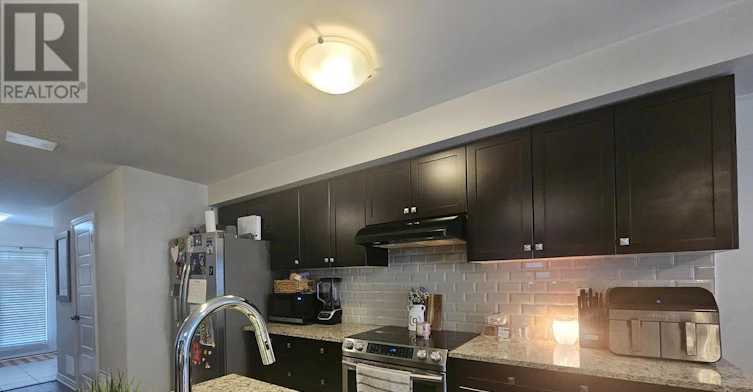 7767 White Pine Crescent, Niagara Falls, ON, L2H 3R4 - 7