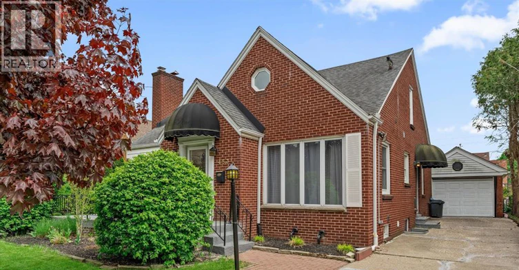 MAIN-4531 Pleasant Place, Windsor, ON, N8Y 2E9