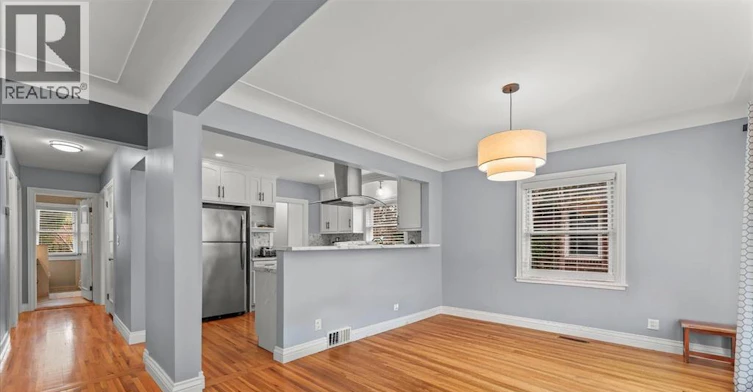 MAIN-4531 Pleasant Place, Windsor, ON, N8Y 2E9 - 2