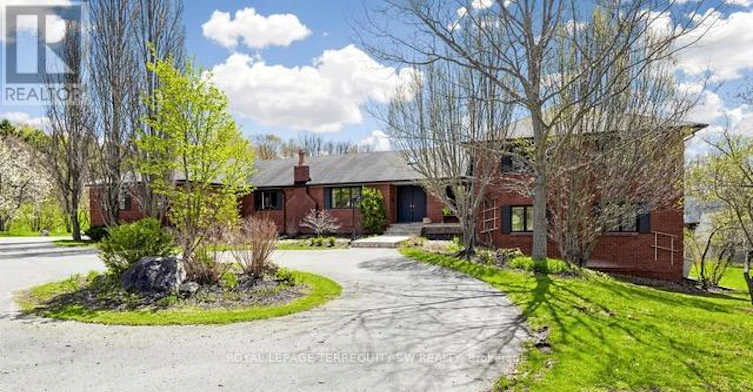 MAIN-9 Gilbert Drive, Aurora, ON, L4G 6W8 - 2
