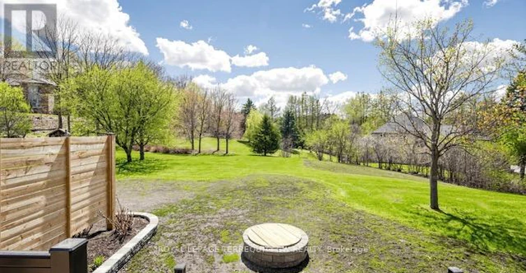 MAIN-9 Gilbert Drive, Aurora, ON, L4G 6W8 - 37