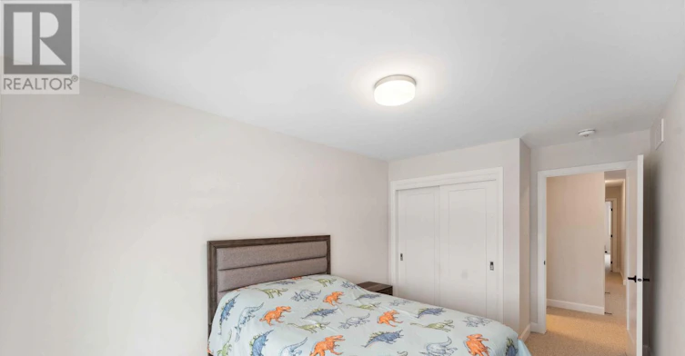 934 Clarkia Street, Ottawa, ON, K1T 0Y1 - 5