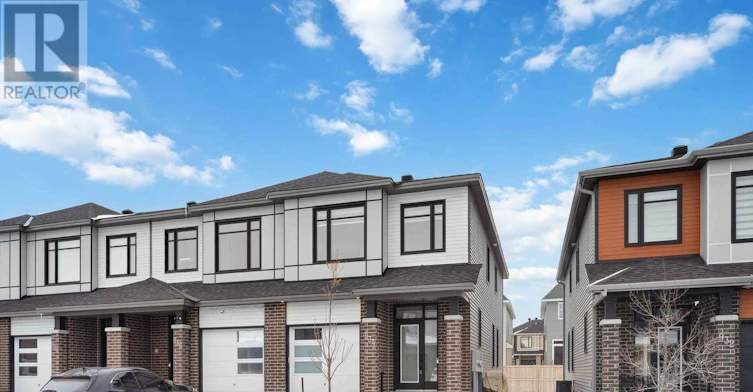 934 Clarkia Street, Ottawa, ON, K1T 0Y1