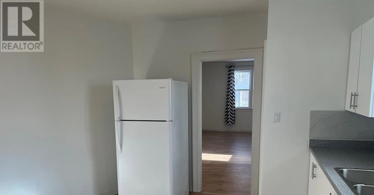 UPPER-832 King Street, Port Colborne, ON, L3K 4J5 - 2