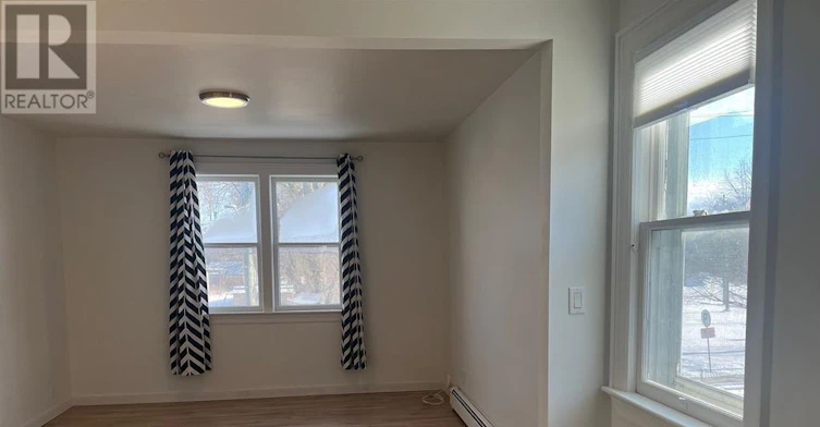 UPPER-832 King Street, Port Colborne, ON, L3K 4J5 - 3