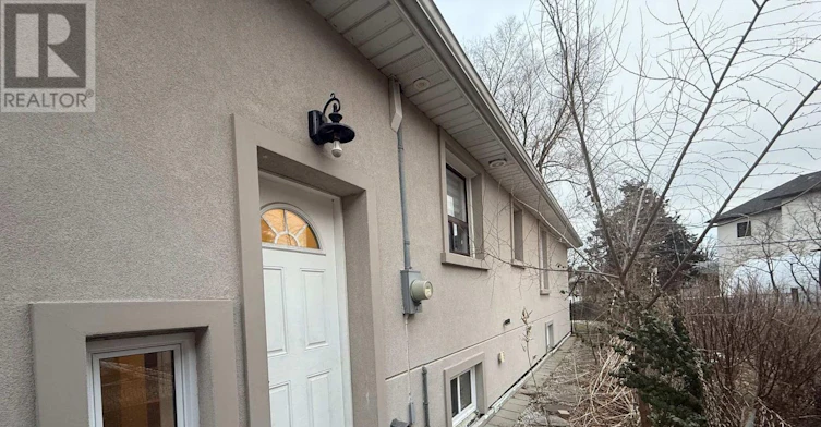 BSMT-202 Renforth Drive, Toronto, ON, M9C 2K7 - 2