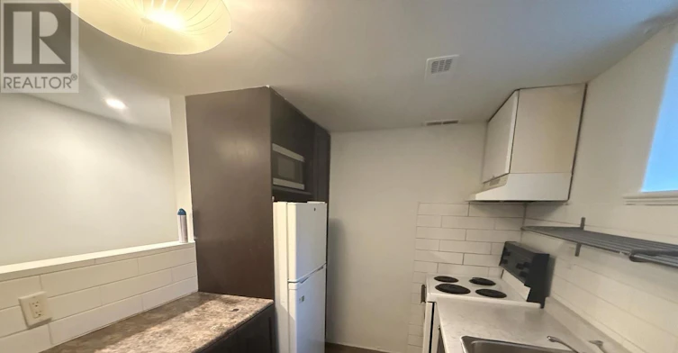 BSMT-202 Renforth Drive, Toronto, ON, M9C 2K7 - 6