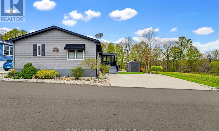2 4449 Cedar Milburough Street Line