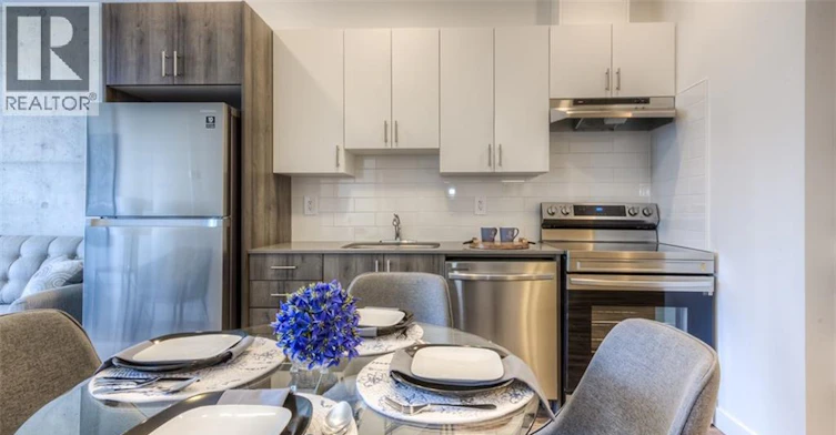 208-1434 Highland Road W, Kitchener, ON, N2N 0C7 - 2