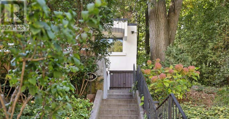 130 Neville Park Boulevard, Toronto, ON, M4E 3P8 - 2
