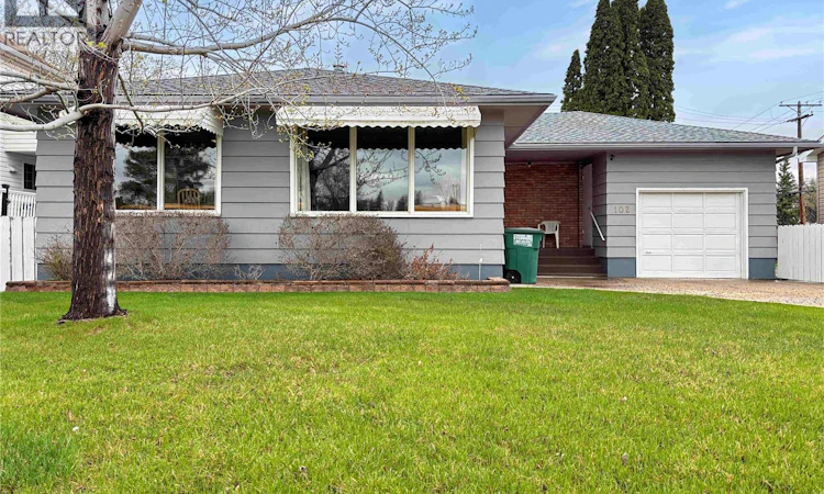 102 105th Street W