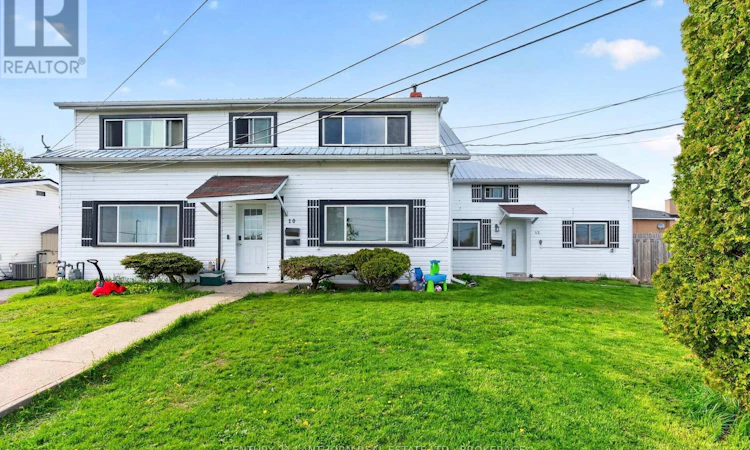 10/12 Manitou Crescent E