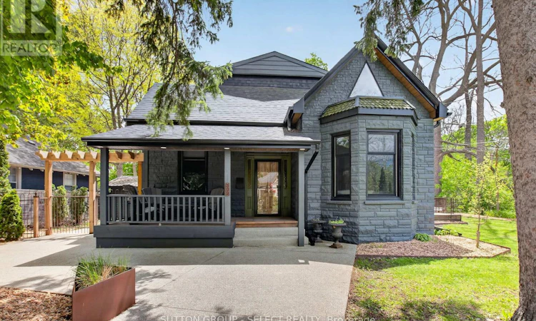 309 Cromwell Street