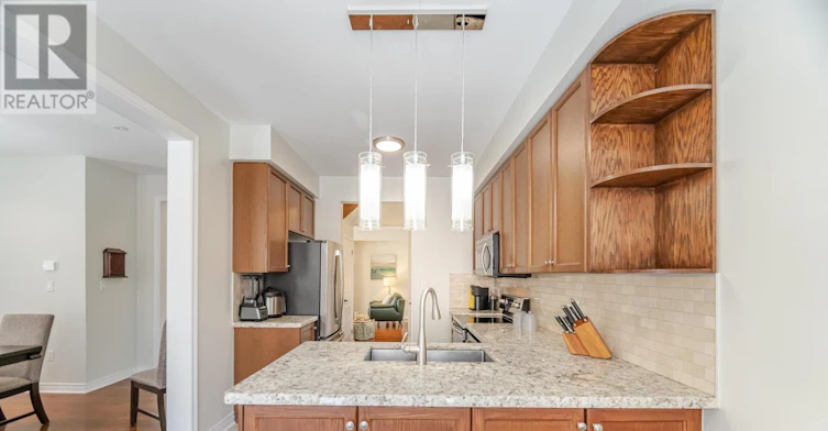 2025 Trawden Way, Oakville, ON, L6M 0M2 - 8