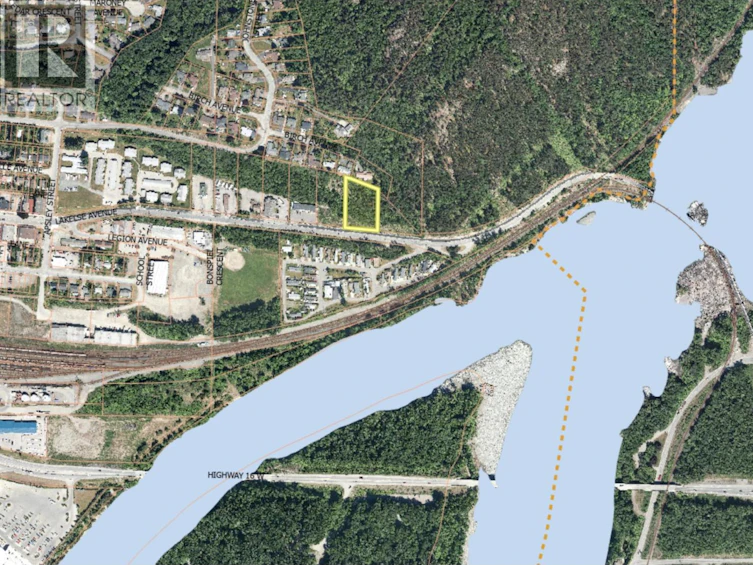 4314 Lakelse Avenue, Terrace, BC, V8G 1N8 - 3