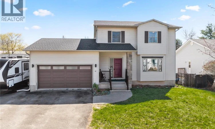 42 Regiment Creek Avenue