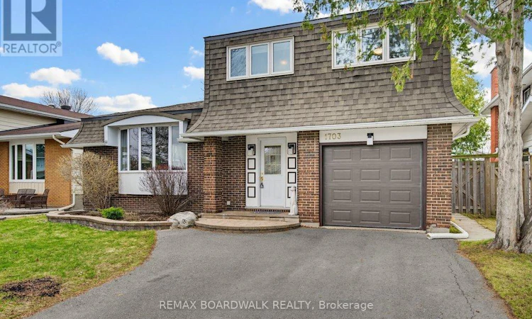 1703 Fieldstone Crescent