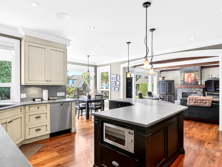 15544 59 Avenue, Surrey, BC, V3S 4N8 - 15