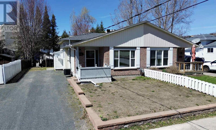 54A Washington Crescent