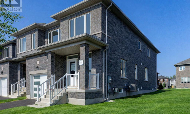21 Lisa Street