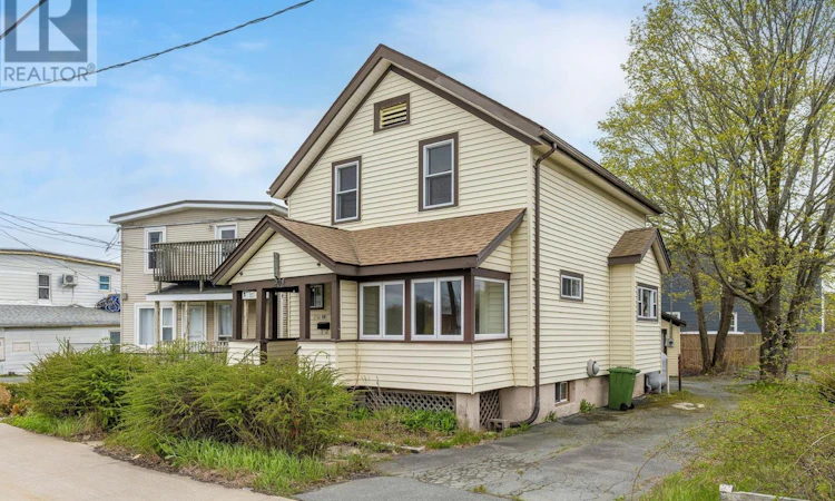 206 Pleasant Street