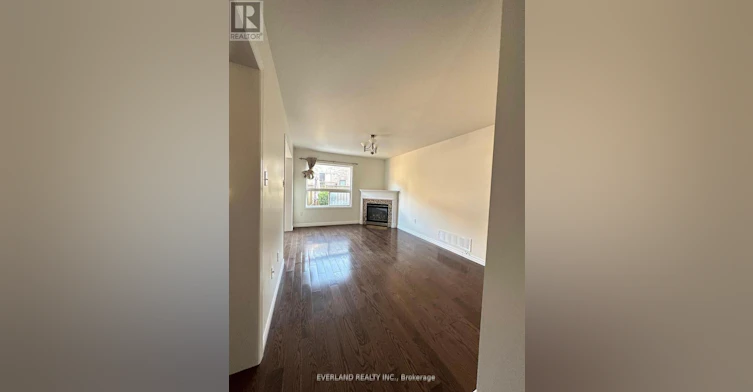 7 Bassett Avenue, Richmond Hill, ON, L4B 4M8 - 3