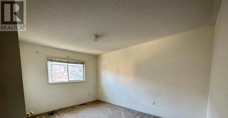 7 Bassett Avenue, Richmond Hill, ON, L4B 4M8 - 5