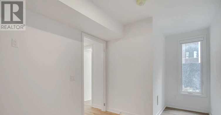 TH4-30 Ed Clark Gardens, Toronto, ON, M6N 0B5 - 21