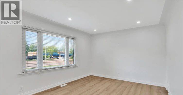 6633 Wyandotte Street, Windsor, ON, N8S 1P5 - 4